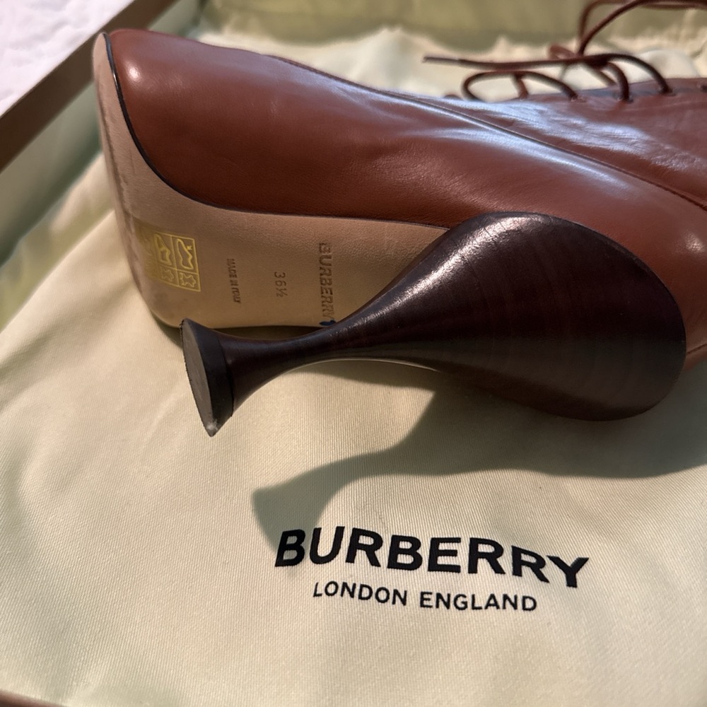 Burberry Women's Brown Leather Heels